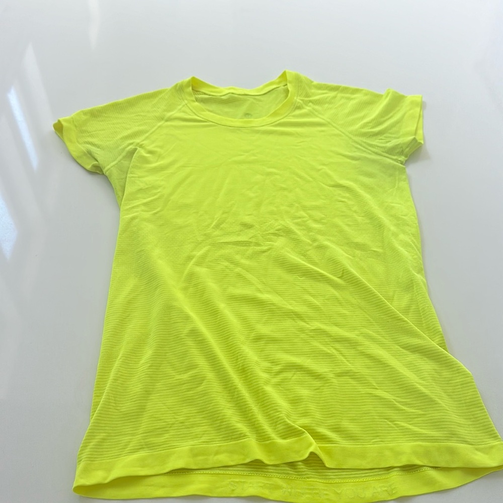 LULU LEMON WOMENS TOP